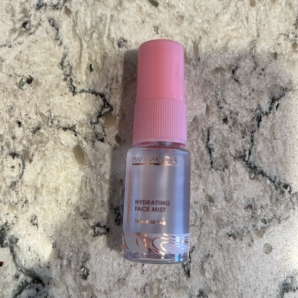 4/$14 Manna Kadar Hydrating Facial Mist, Travel Size 0.50 fl oz, NEW!